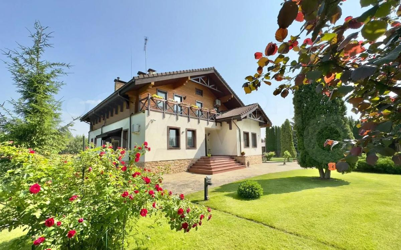 Как выглядят самые дорогие продающиеся в мегаполисах России дома Как выглядят самые дорогие продающиеся в мегаполисах России дома