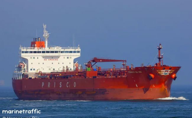 К взорванному Украиной российскому газовозу «приклеился» танкер «Совкомфлота»