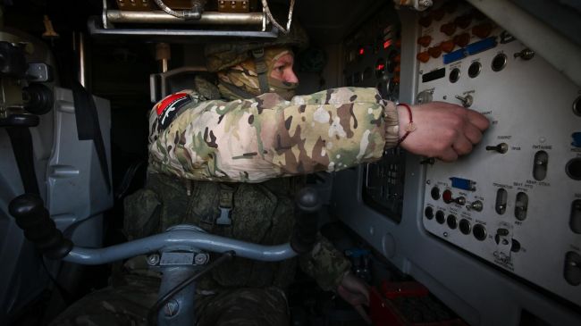 Силы ПВО сбили пять летевших к Москве дронов