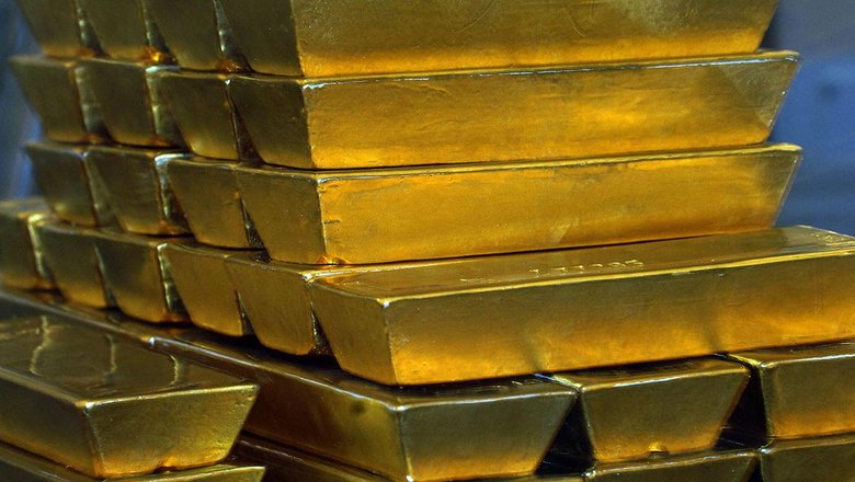 CNBC узнал, что Центробанки распродают золото из-за войны с Ираном