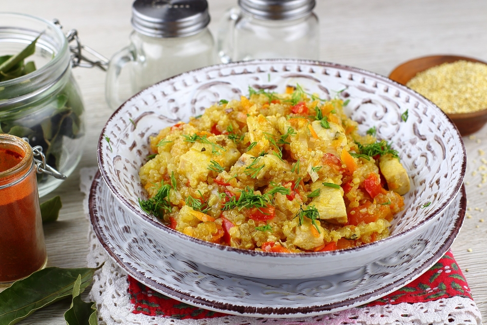 Киноа с курицей: рецепт пошаговый с мясом | Меню недели