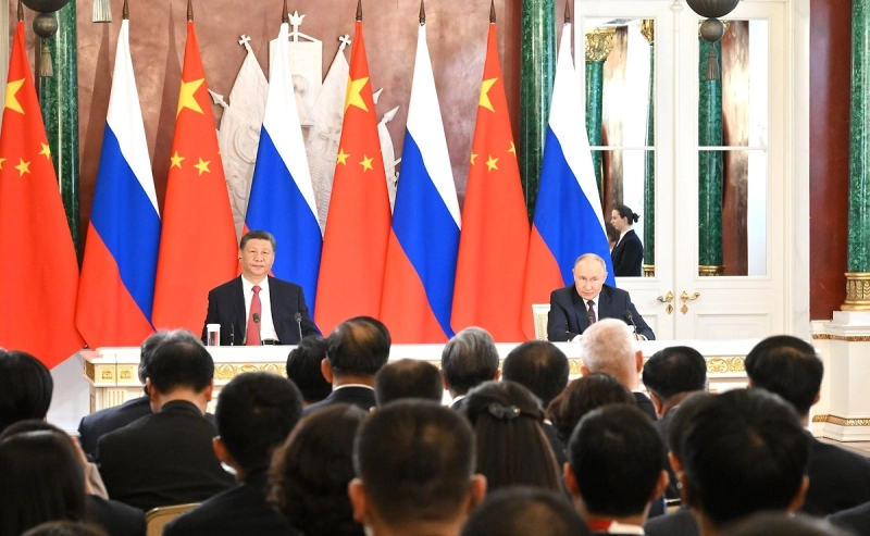 Лавров: Путин посетит Китай в первой половине года