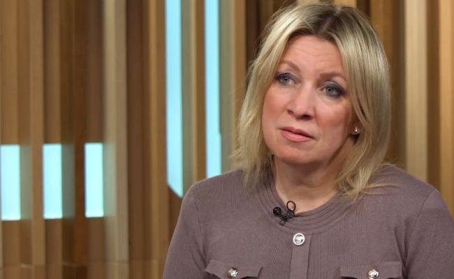 «Лукавство» — Захарова ответила на заявление Парижа о выдаче виз россиянам