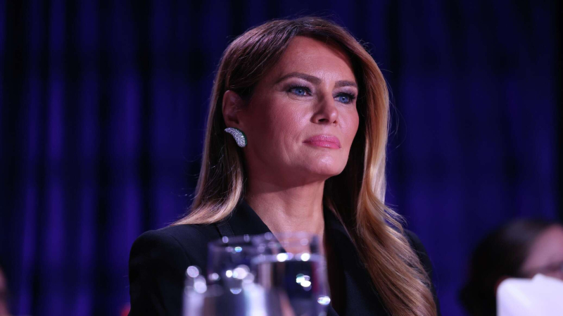 Мелания Трамп обиделась на телеведущего, неудачно пошутившего про ее вдовство