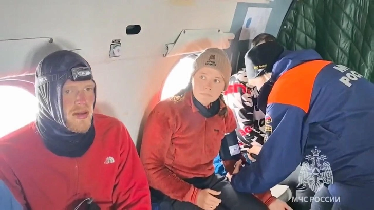 «Получилось как на перевале Дятлова»: на Камчатке 7 туристов попали в снежную бурю, двое погибли