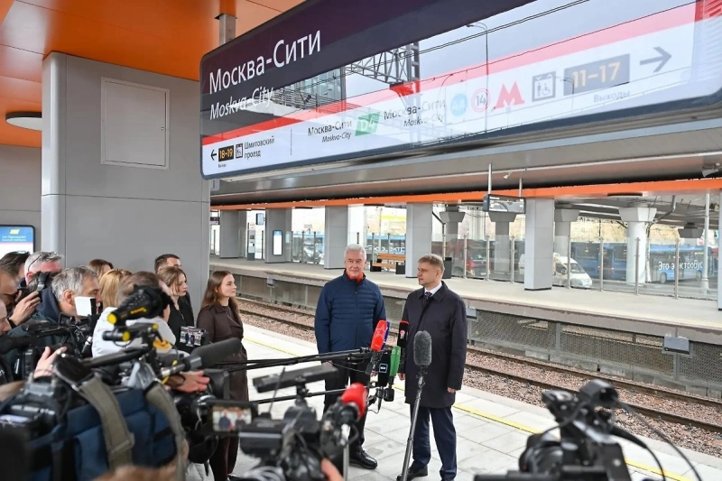 Сергей Собянин и Олег Белозёров открыли вокзал Москва-Сити на МЦД-1