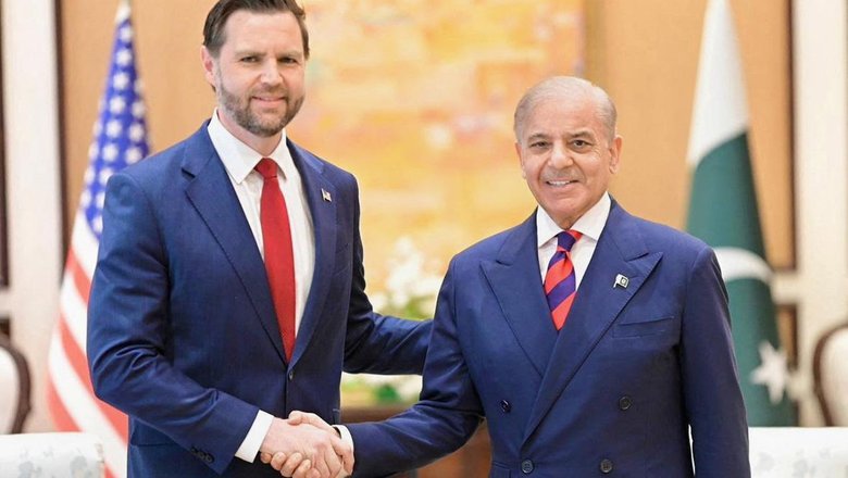 Вэнс перед переговорами с Ираном провел встречу с премьером Пакистана