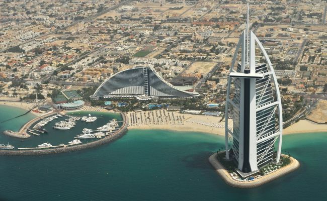 WSJ: ОАЭ просят США о помощи, ожидая обострения конфликта с Ираном