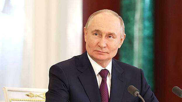 Путин принял отставку главы Дагестана Меликова