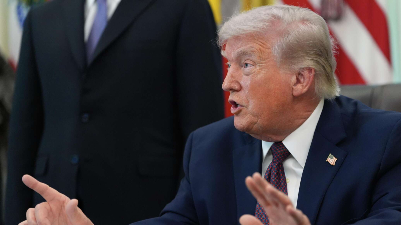 «Очень хорошие переговоры» на фоне ударов: Трамп оценил диалог с Ираном