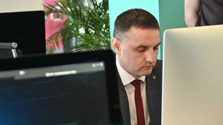 Участники проекта «Герои НовоСибири» изучают ИИ-инструменты