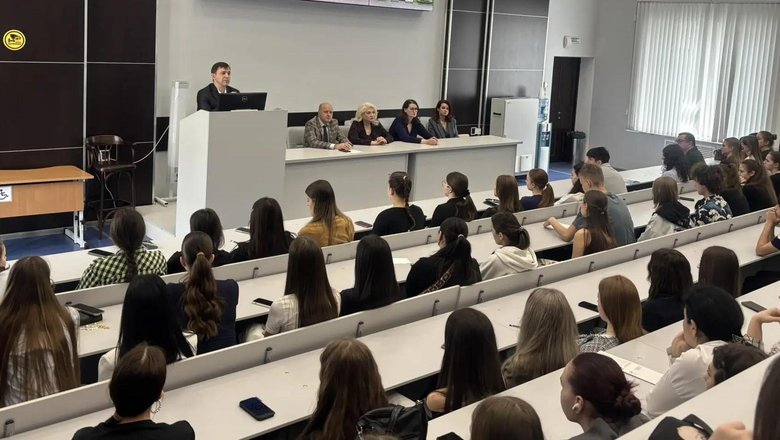 В Малой медицинской академии Ставрополя прошла встреча со школьниками