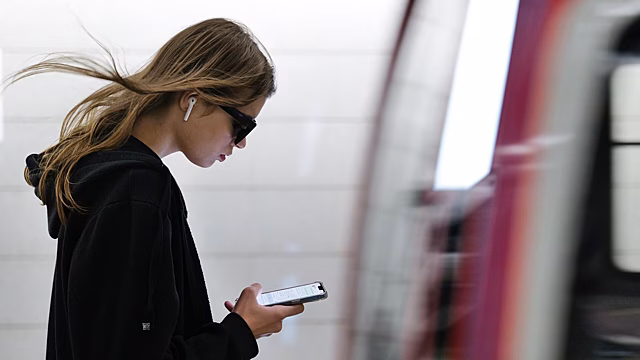 Перечислены главные схемы обмана детей в интернете