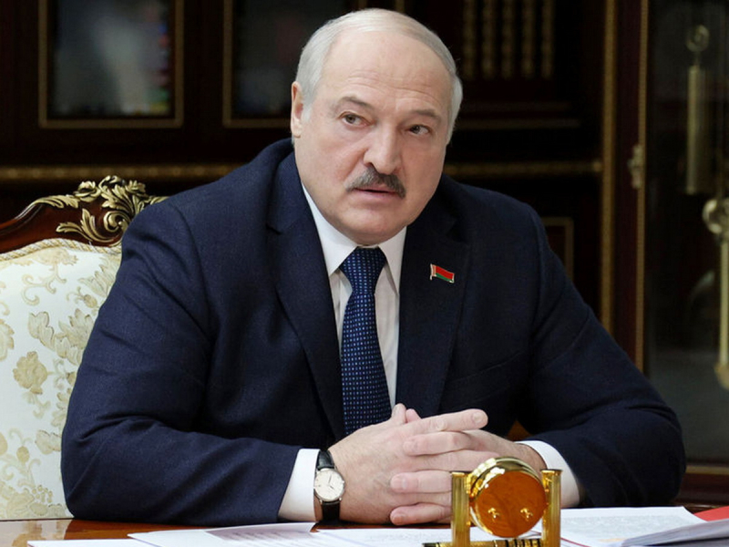 «Качество войны мгновенно изменится»: Лукашенко раскрыл детали тайных переговоров с представителями Зеленского