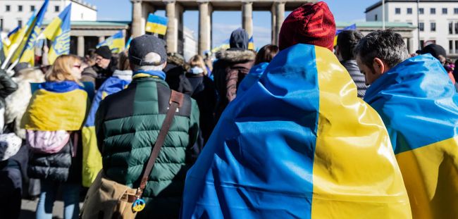 Украинцам призывного возраста не будет места в ЕС после 2027 года — глава МВД Австрии