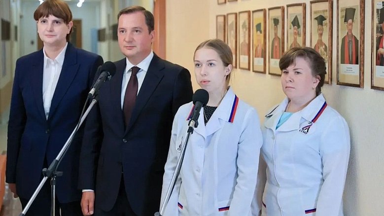 В Поморье реализуют программу наставничества для выпускников-медиков