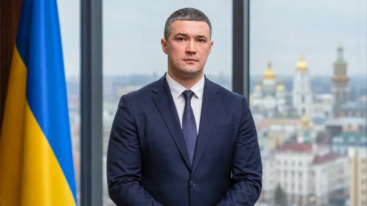 Как взломали телефон экс-министра обороны Украины. Эксперт рассказал подробности