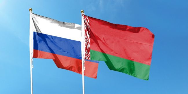 Литва продолжает щипать санкциями россиян и белорусов