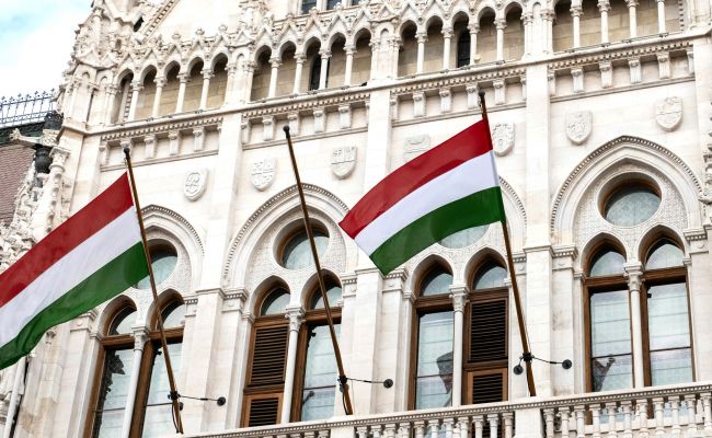 Нового премьер-министра Венгрии обвинили в стремлении к авторитаризму