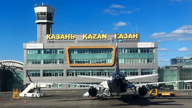 Аэропорт Казани приостановил работу