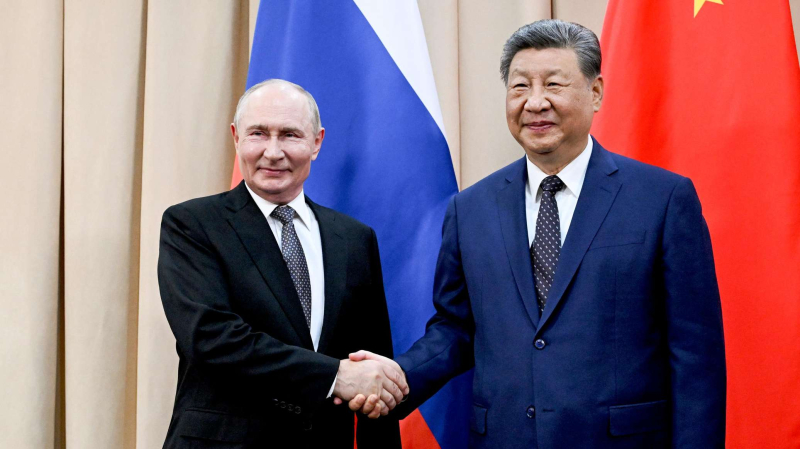 Путин предложил ввести постоянный безвизовый режим между РФ и Китаем