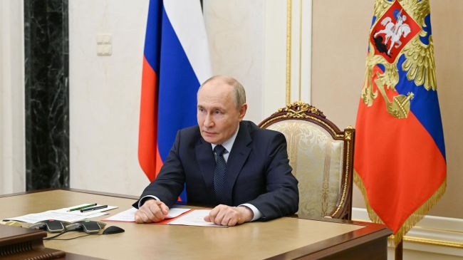 Путин призвал сохранять уникальный исторический облик российских городов