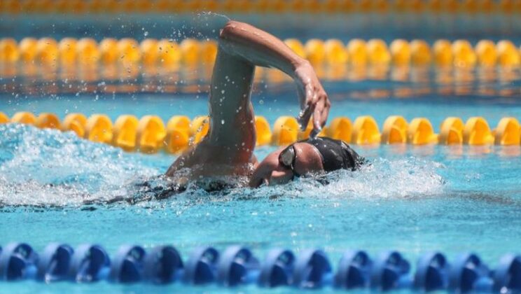 Российские пловцы выиграли серебро чемпионата Европы в эстафете 4×100
