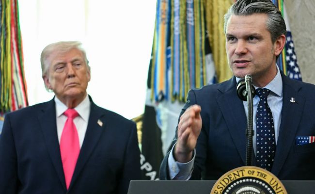 Трамп потребовал от главы Пентагона объяснить нехватку ракет для войны с Ираном