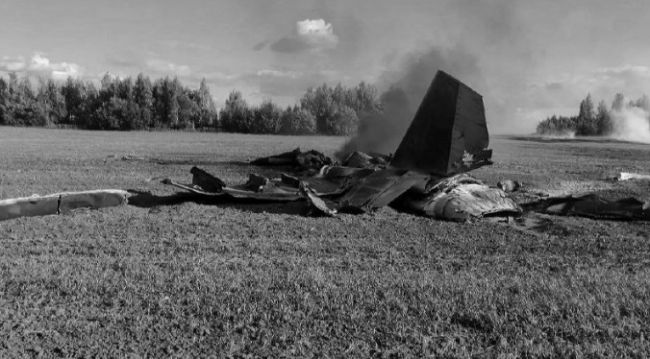 Fighterbomber опубликовал фото с места крушения самолета